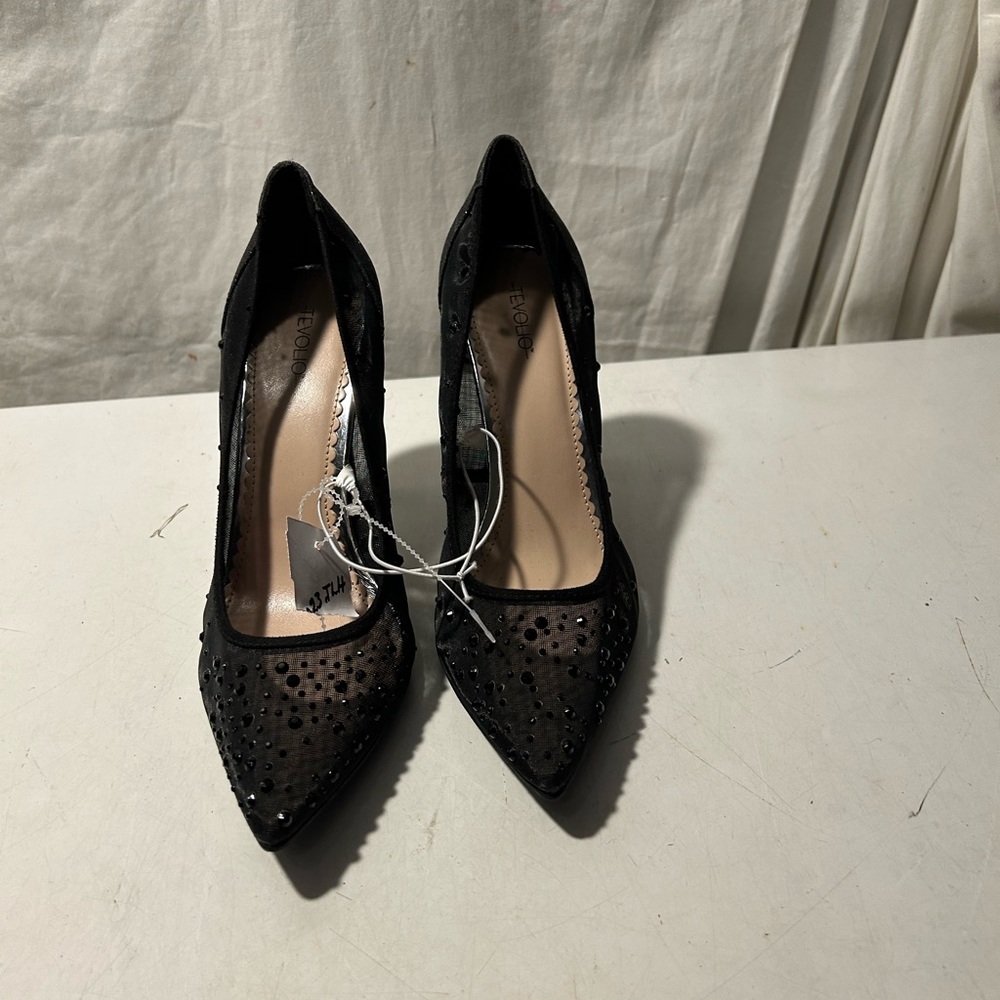 Tevolio black sheer fabric & shimmer 3” heel pumps size 8 NWT